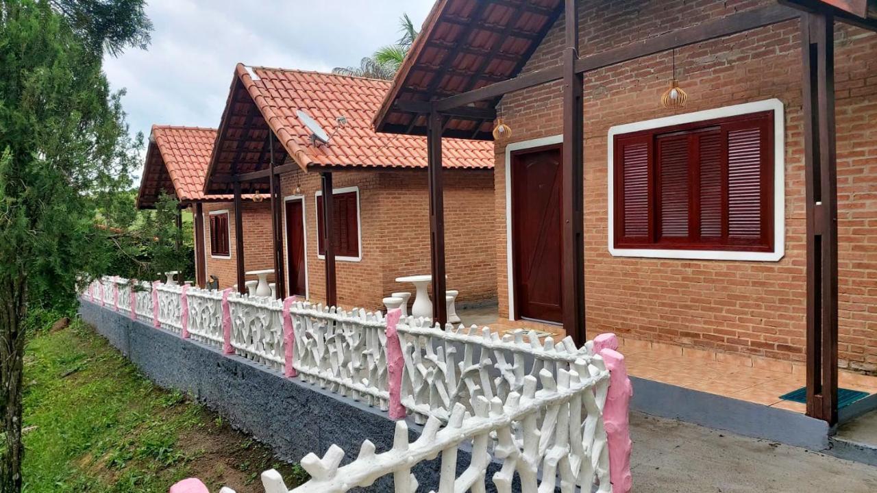 Pousada Vilarejo De Minas إيتابيفا المظهر الخارجي الصورة